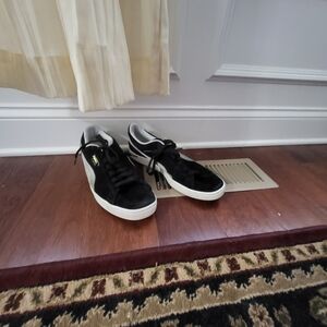 Puma Black and White Men's Shoes